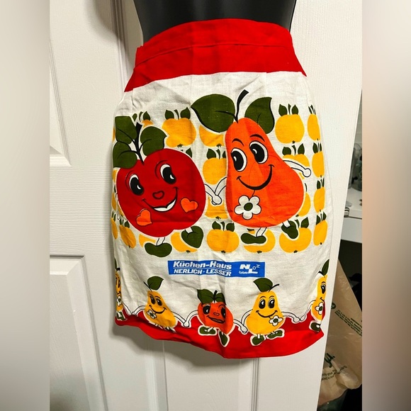 Vintage Fruit Apron, From Poland - Picture 1 of 2